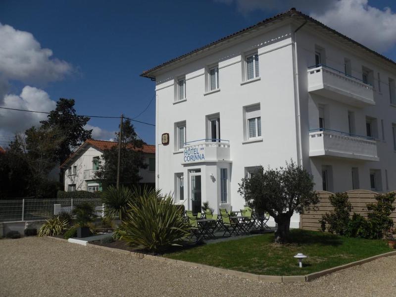 The Originals Access, Hotel Corinna, Royan Bagian luar foto