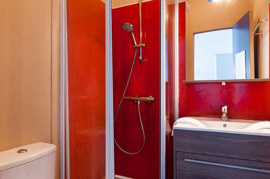The Originals Access, Hotel Corinna, Royan Bagian luar foto