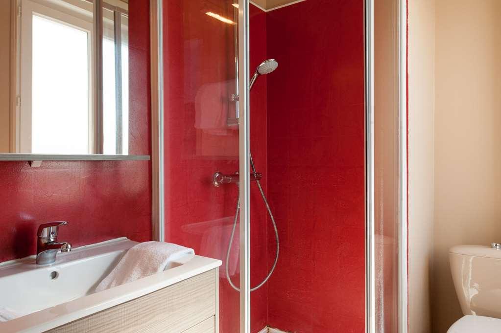 The Originals Access, Hotel Corinna, Royan Bagian luar foto