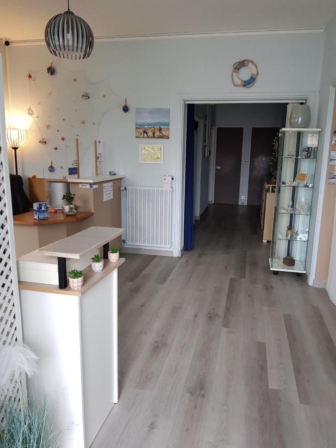 The Originals Access, Hotel Corinna, Royan Bagian luar foto
