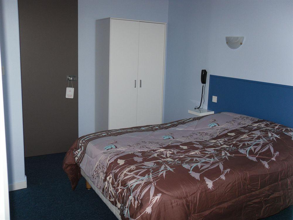 The Originals Access, Hotel Corinna, Royan Bagian luar foto
