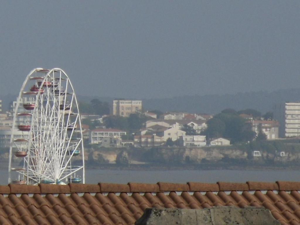 The Originals Access, Hotel Corinna, Royan Bagian luar foto